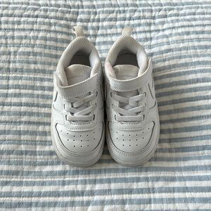 Toddler Nike Court Borough Low size 7c